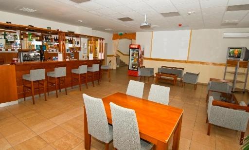 Karoly Robert Diakhotel Gyöngyös Εξωτερικό φωτογραφία