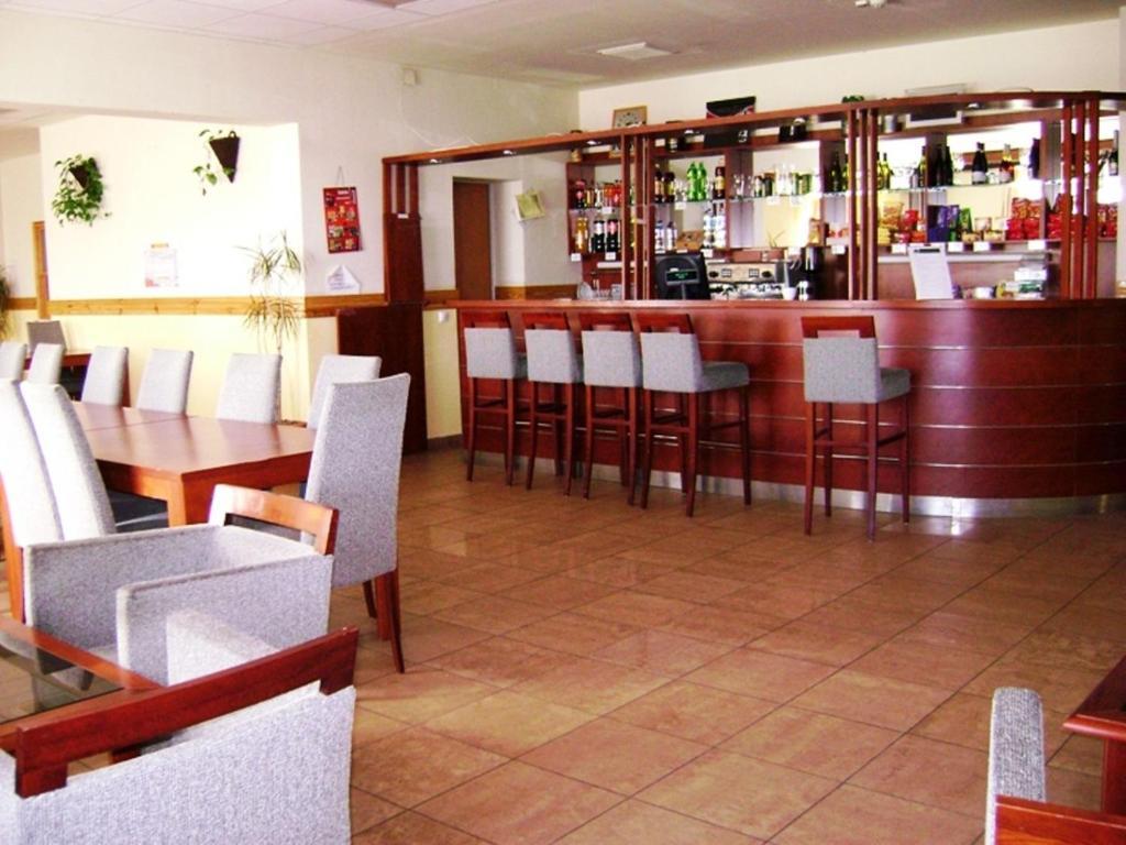 Karoly Robert Diakhotel Gyöngyös Εξωτερικό φωτογραφία